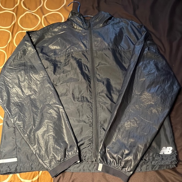 New Balance Black Windbreaker - Picture 1 of 6